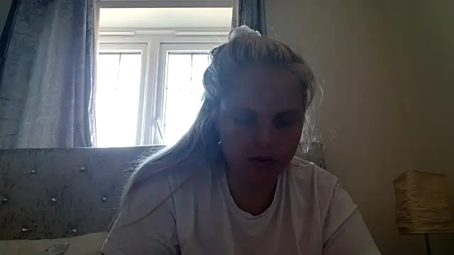 Snapshot of Dolliejayxx chatting on 29, 9, 2025 Dolliejayxx online show from 29, 9, 2025