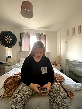 Snapshot of Dolliejayxx chatting on 29, 10, 2025 Dolliejayxx online show from 29, 10, 2025