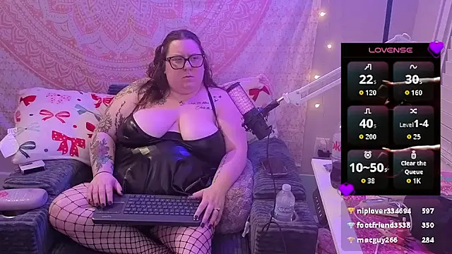 Snapshot of brookenicole3003 chatting on 10, 5, 2026 brookenicole3003 online show from 10, 5, 2026