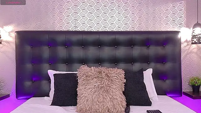 Snapshot of NaiaraMasson_ chatting on 3, 7, 2026 NaiaraMasson online show from 3, 7, 2026