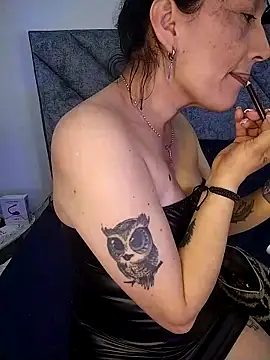 Shantey Laurent online show from 2, 12, 2025