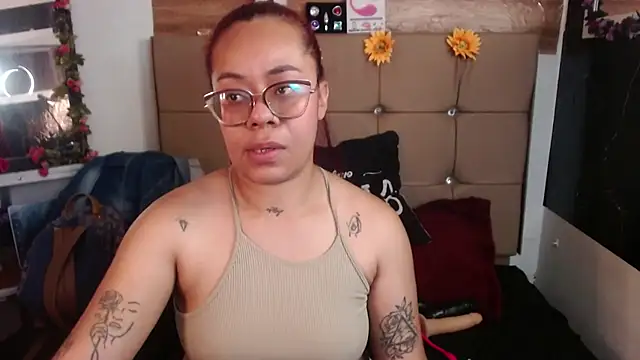 Snapshot of MIA__SPENCER chatting on 17, 1, 2026 MIA SPENCER online show from 17, 1, 2026