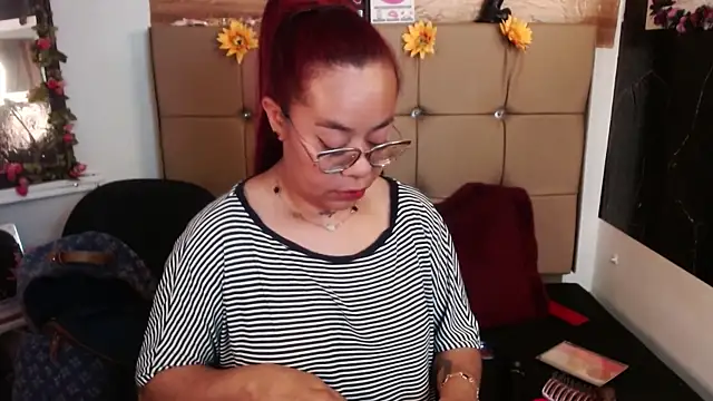 Snapshot of MIA__SPENCER chatting on 3, 3, 2026 MIA SPENCER online show from 3, 3, 2026