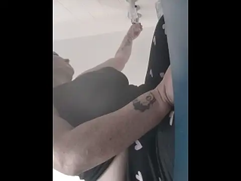 Snapshot of nakedgarbageperson chatting on 28, 10, 2025 nakedgarbageperson online show from 28, 10, 2025