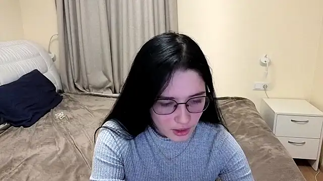 Charming Mysteriousss online show from 4, 2, 2026