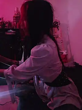 Snapshot of carolinerue chatting on 12, 3, 2026 carolinerue online show from 12, 3, 2026