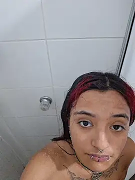 Snapshot of carolinerue chatting on 23, 3, 2026 carolinerue online show from 23, 3, 2026