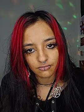 Snapshot of carolinerue chatting on 1, 4, 2026 carolinerue online show from 1, 4, 2026