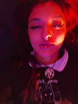 Snapshot of carolinerue chatting on 15, 4, 2026 carolinerue online show from 15, 4, 2026