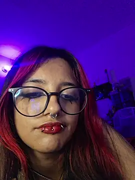 Snapshot of carolinerue chatting on 27, 4, 2026 carolinerue online show from 27, 4, 2026