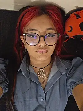 Snapshot of carolinerue chatting on 26, 6, 2026 carolinerue online show from 26, 6, 2026