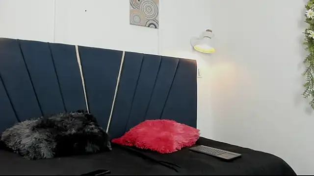 hotvain cum23 online show from 19, 10, 2025