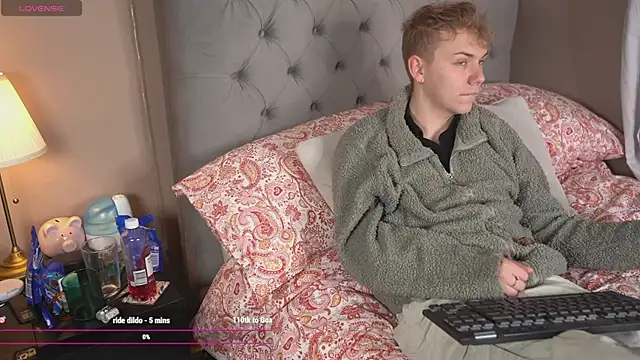 Snapshot of scottishtwink01 chatting on 13, 6, 2026 scottishtwink01 online show from 13, 6, 2026