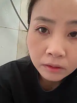 Snapshot of wly2028 chatting on 4, 12, 2025 wly2028 online show from 4, 12, 2025