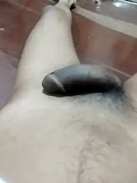 Snapshot of skylar_27 chatting on 4, 10, 2025 skylar 27 online show from 4, 10, 2025