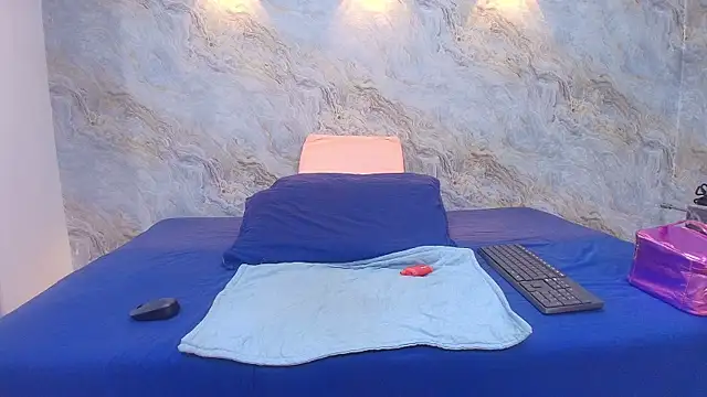 abbyrouss  online show from 30, 10, 2025