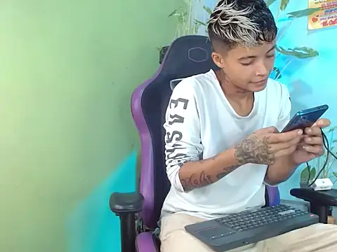 Snapshot of Dorland777 chatting on 19, 9, 2025 Dorland777 online show from 19, 9, 2025