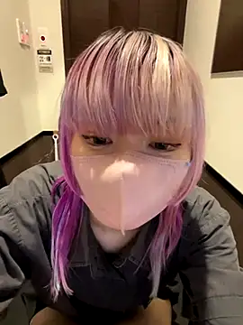 Snapshot of naginagisan chatting on 10, 10, 2025 naginagisan online show from 10, 10, 2025