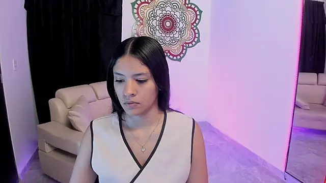 Candy fox 19 online show from 14, 3, 2026