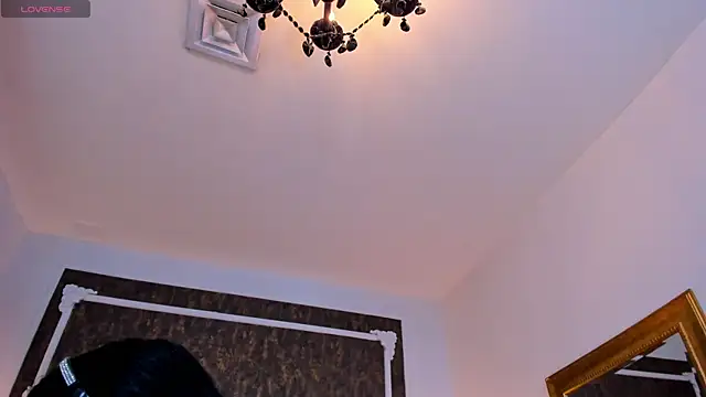 Snapshot of SharonBonet chatting on 27, 10, 2025 SharonBonet online show from 27, 10, 2025