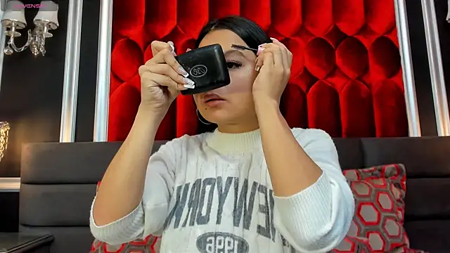 Snapshot of SharonBonet chatting on 17, 11, 2025 SharonBonet online show from 17, 11, 2025