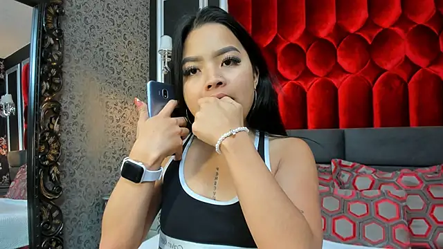 Snapshot of SharonBonet chatting on 30, 11, 2025 SharonBonet online show from 30, 11, 2025