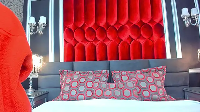 Snapshot of SharonBonet chatting on 3, 12, 2025 SharonBonet online show from 3, 12, 2025