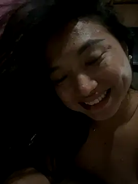 Snapshot of cassie_cakes chatting on 21, 10, 2025 cassie cakes online show from 21, 10, 2025