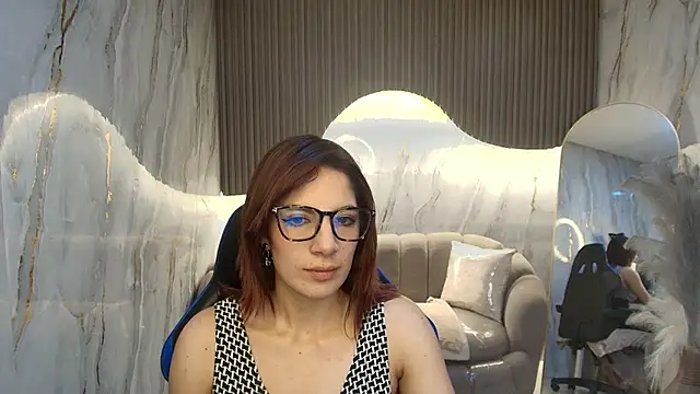 Snapshot of nadia_r_ chatting on 11, 7, 2026 nadia r online show from 11, 7, 2026