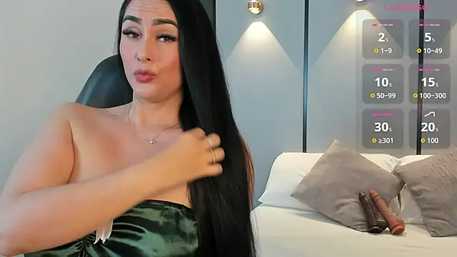 Snapshot of ashly_moonn chatting on 19, 5, 2026 ashly moonn online show from 19, 5, 2026