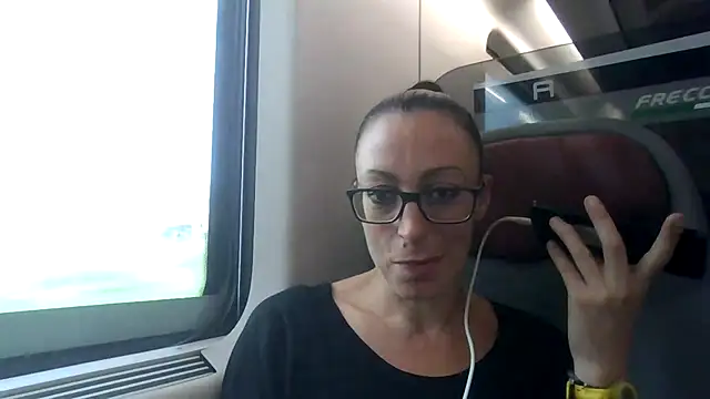 Astrid3 online show from 9, 10, 2025