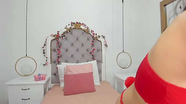 Skylerwhite02 online show from 29, 3, 2026