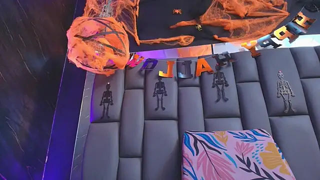 kissme luna online show from 29, 10, 2025