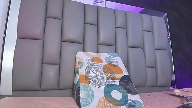 kissme luna online show from 13, 11, 2025