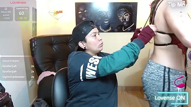 Bom BomXX online show from 18, 12, 2025