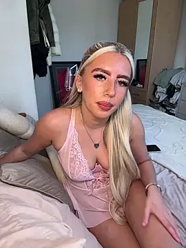 Snapshot of BlondeBetty chatting on 26, 3, 2026 BlondeBetty online show from 26, 3, 2026