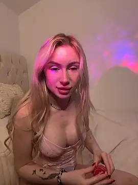 SexySaraxxoo online show from 16, 11, 2025