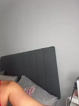 SexySaraxxoo online show from 10, 7, 2026