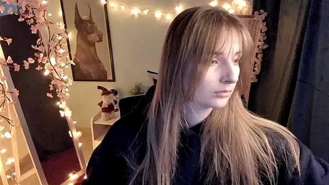 Snapshot of NeyliDream chatting on 2, 2, 2026 NeyliDream online show from 2, 2, 2026