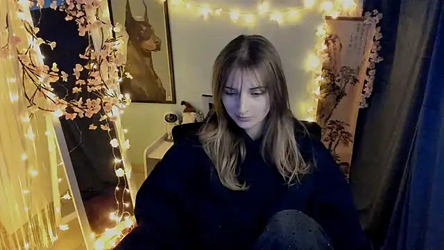 Snapshot of NeyliDream chatting on 5, 2, 2026 NeyliDream online show from 5, 2, 2026