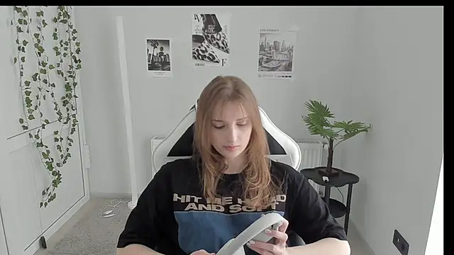Snapshot of NeyliDream chatting on 27, 5, 2026 NeyliDream online show from 27, 5, 2026