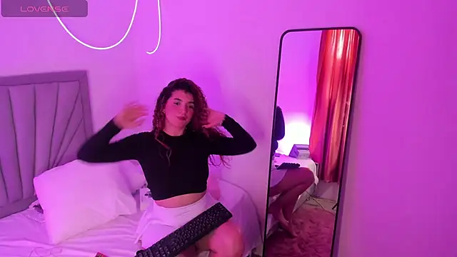 Fiorela 1 online show from 17, 4, 2026