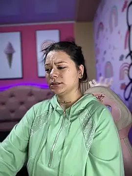 Snapshot of Megaan__More chatting on 1, 11, 2025 Megaan More online show from 1, 11, 2025