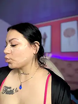 Snapshot of Megaan__More chatting on 17, 12, 2025 Megaan More online show from 17, 12, 2025