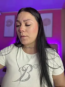 Snapshot of Megaan__More chatting on 12, 5, 2026 Megaan More online show from 12, 5, 2026