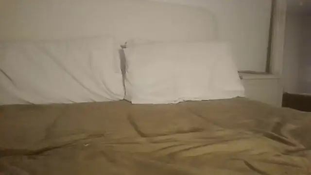 Snapshot of RenRoseXXX chatting on 7, 11, 2025 RenRoseXXX online show from 7, 11, 2025