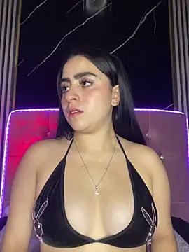 Snapshot of Elha_20 chatting on 14, 10, 2025 Elha 20 online show from 14, 10, 2025