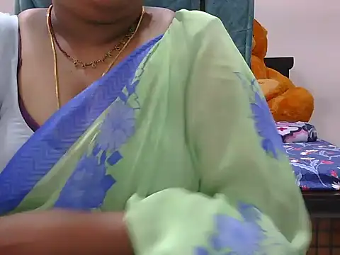 Snapshot of Nisha-telugu chatting on 29, 4, 2026 Nisha-telugu online show from 29, 4, 2026