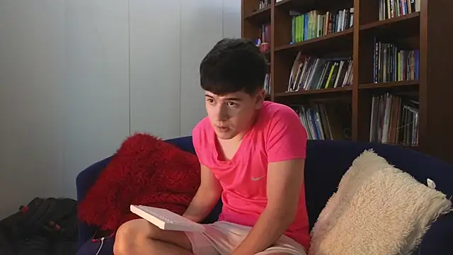 tightncuteass online show from 14, 4, 2026