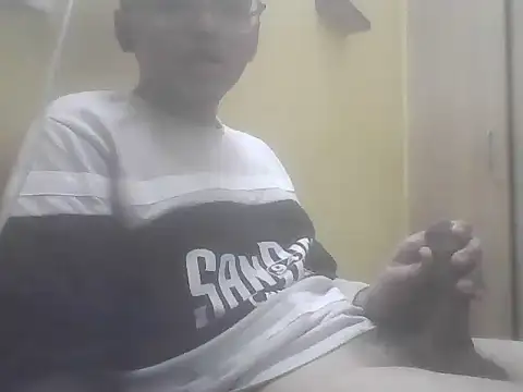 slavedog1107 online show from 12, 2, 2026